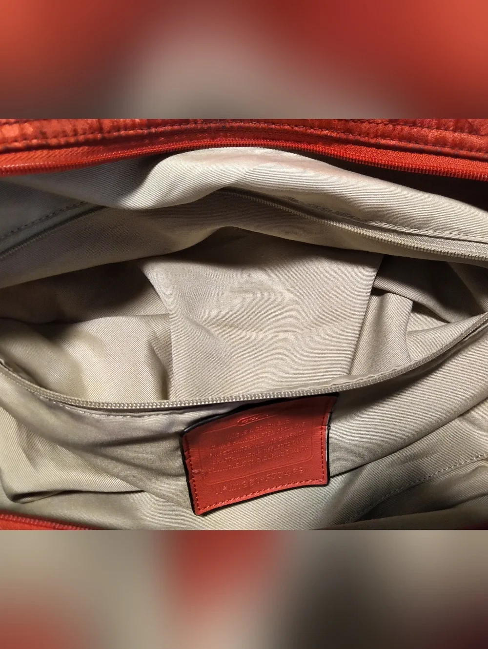Coach authentic cc